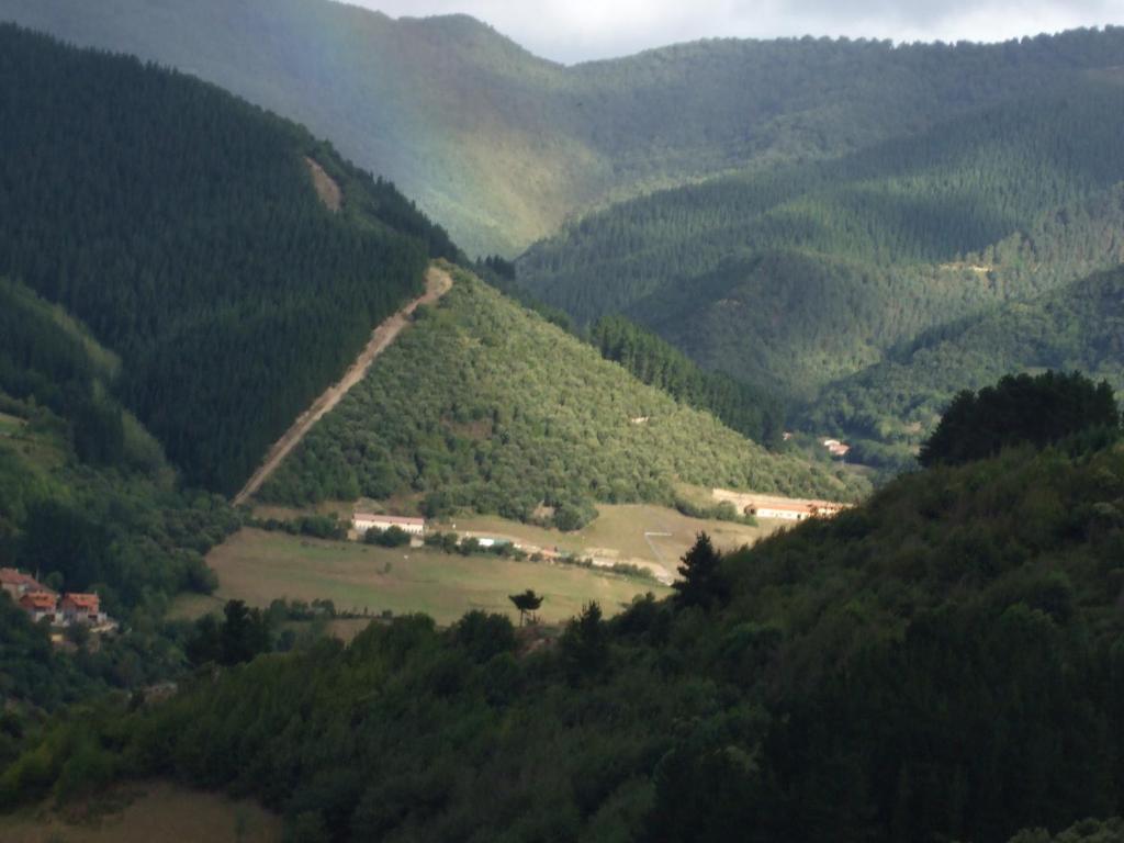 La Anjana Ojedo Hotel Potes Bagian luar foto