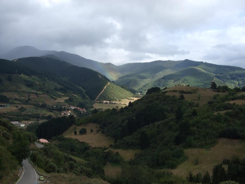 La Anjana Ojedo Hotel Potes Bagian luar foto